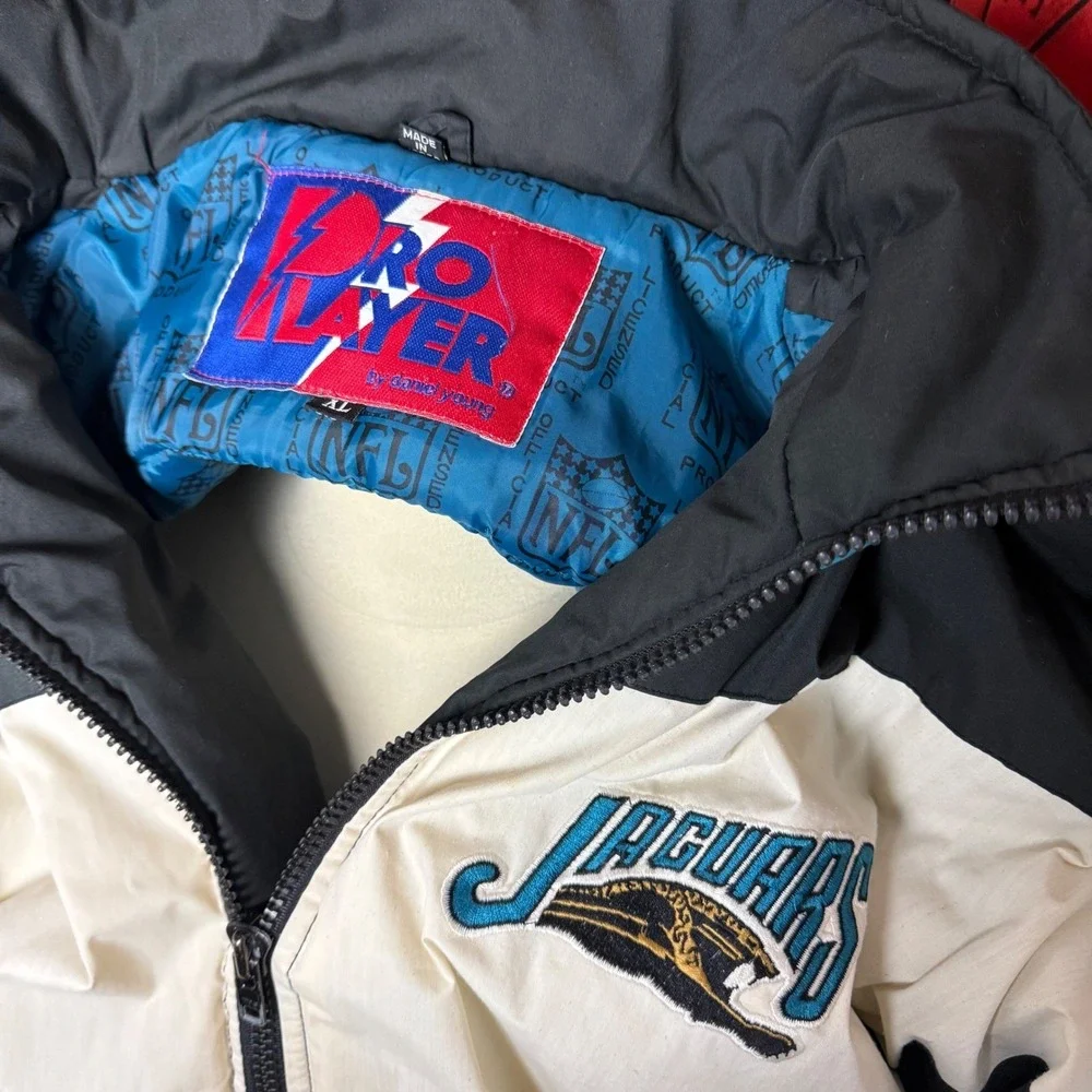Vintage 90s Jacksonville Jaguars NFL Pro Player Jacket Rare Banned Logo Sz XL